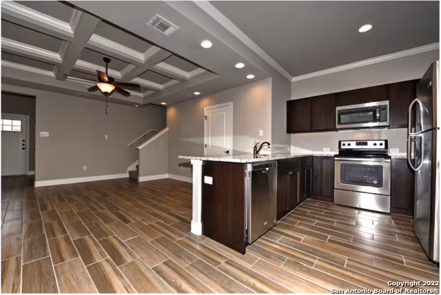 6311 Melanzane Ave San Antonio, TX 78233 photo 3