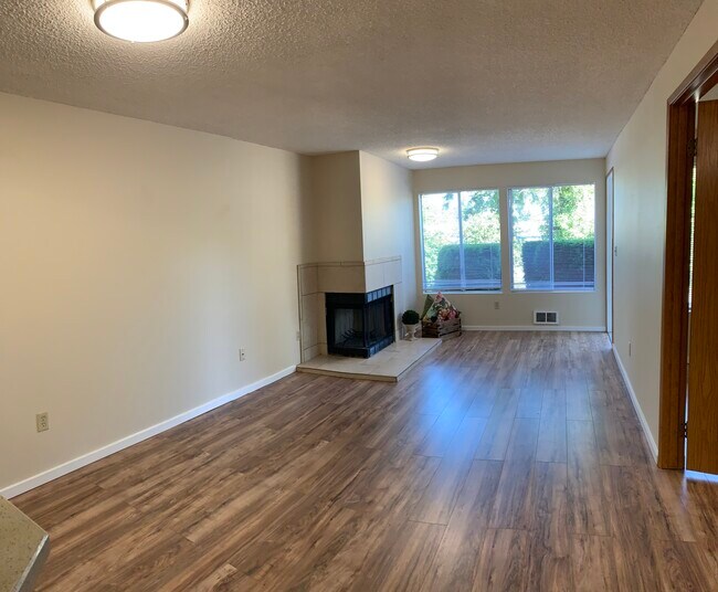 8308 128th Ave NE Kirkland, WA 98033 photo 4