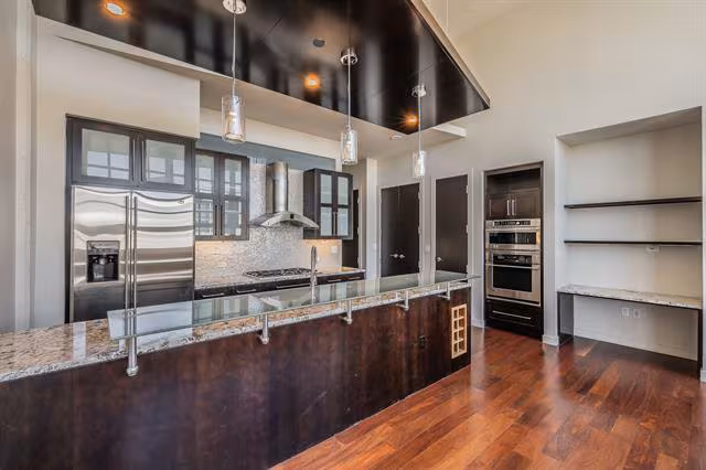 2600 W 7th St Fort Worth, TX 76107 photo 3