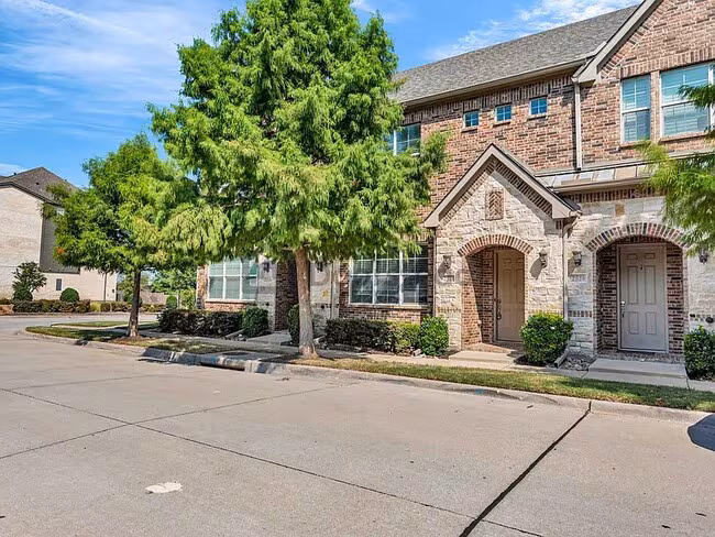 2518 Plumas Dr Lewisville, TX 75067 photo 3