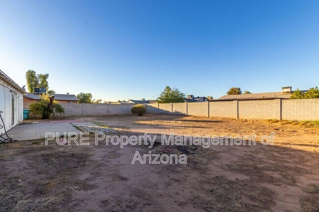 4116 E Andorra Dr photo 2