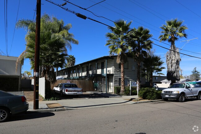 11-920 Leslie Road, El Cajon, CA 92020 photo 2