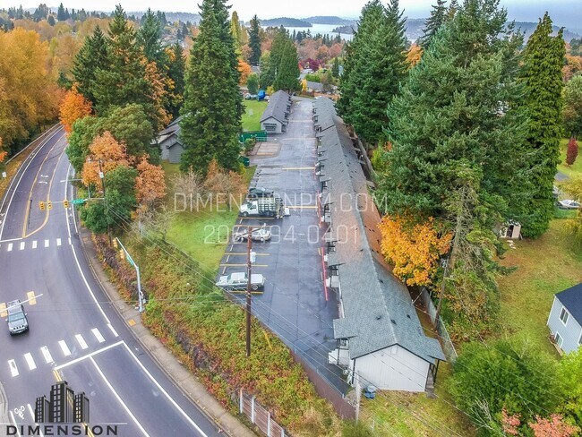 Skyway Apartments photo 2