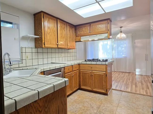 2795 Fountain Oaks Dr Morgan Hill, CA 95037 photo 3