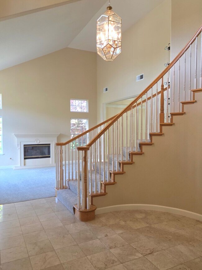 206 Murcia Ct Danville, CA 94506 photo 5