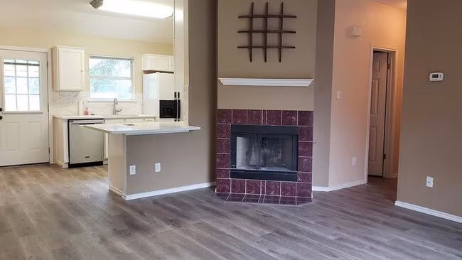 800 Lone Star Dr Cedar Park, TX 78613 photo 3