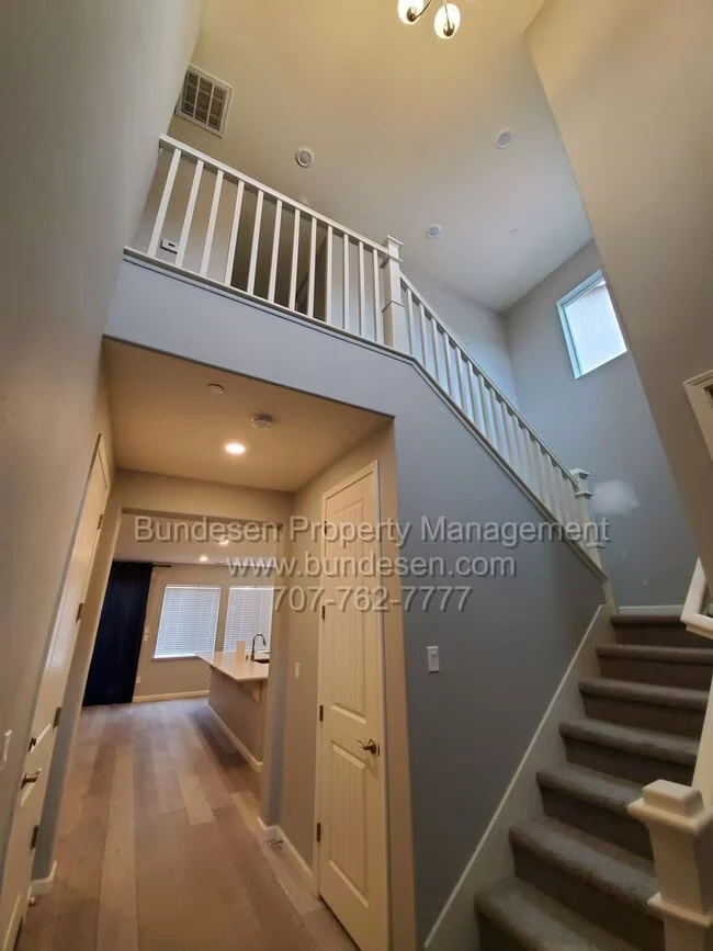 5137 Kolton Pl Rohnert Park, CA 94928 photo 2