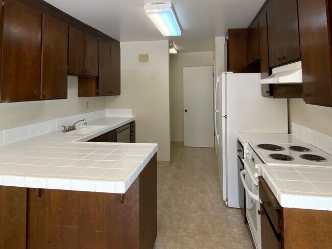 3496 Angelina Drive, Santa Clara, CA 95051 photo 4