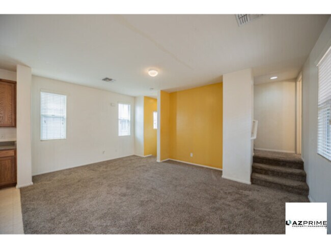 2032 N 78th Glen Phoenix, AZ 85035 photo 5