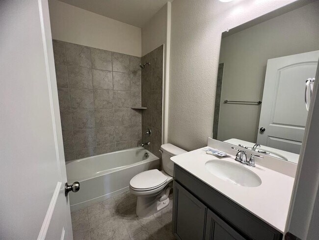 809 Adelyn Street, Anna, TX 75409 photo 5