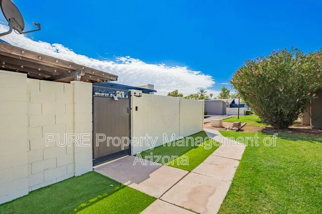 712 N Santa Barbara Mesa, AZ 85201 photo 5