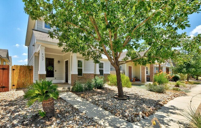 137 Preston Trail San Marcos, TX 78666 photo 2