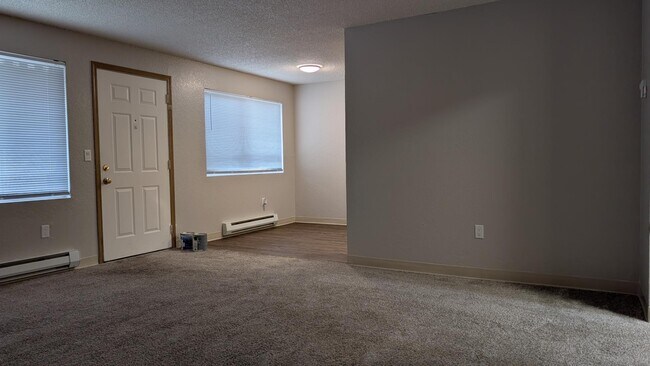 926 N 95th St Seattle, WA 98103 photo 2