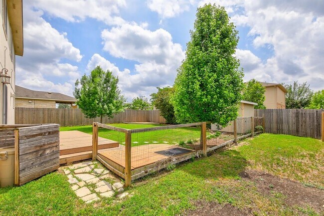 213 Woodley Rd Leander, TX 78641 photo 2