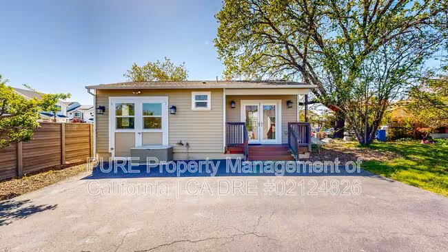 6683 Sebastopol Ave Sebastopol, CA 95472 photo 2
