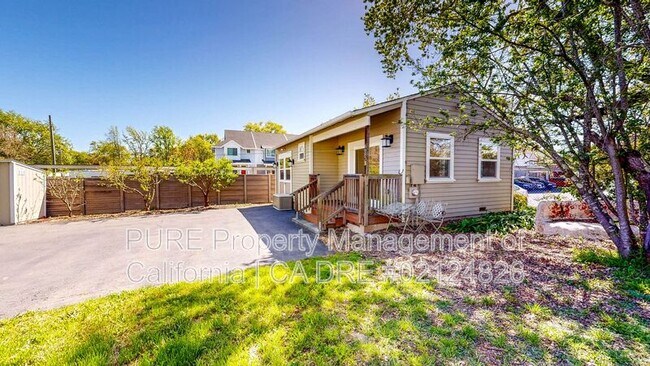 6683 Sebastopol Ave Sebastopol, CA 95472 photo 4