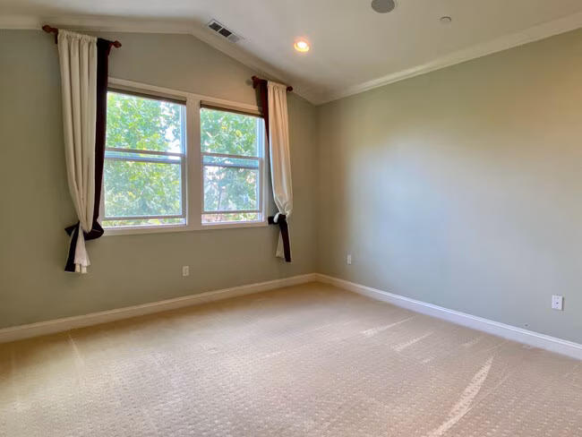 Beautiful 3 Bedroom 2.5 Bath Townhouse in Sunnyvale photo 5