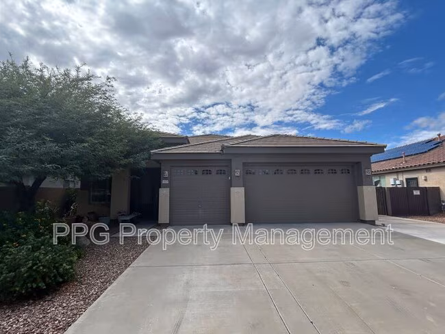 14419 W Evans Dr Surprise, AZ 85379 photo 2