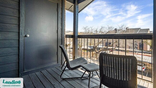 1071 Clayton Ln Austin, TX 78723 photo 4