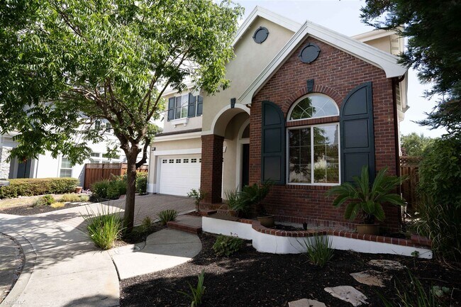 4448 Bangor Court, Dublin, CA 94568 photo 3