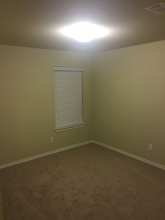 2808 Adams Fall Lane, Fort Worth, TX 76123 photo 2