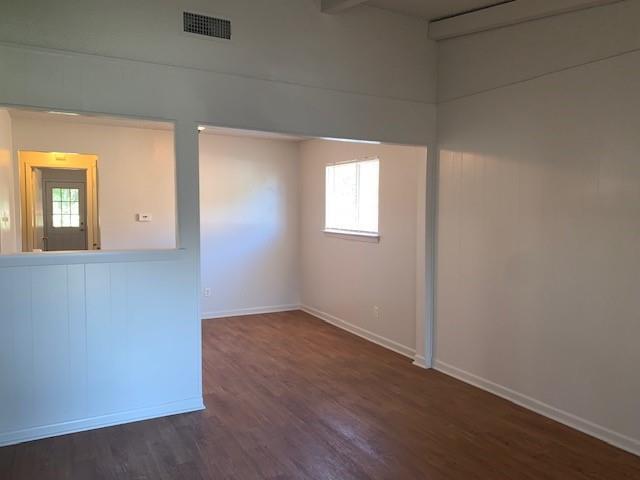 1911 Starling Court, Cleburne, TX 76033 photo 3