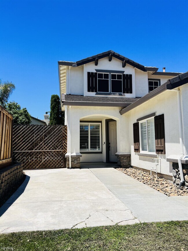 1423 Souza Parkway, Tracy, CA 95377 photo 3