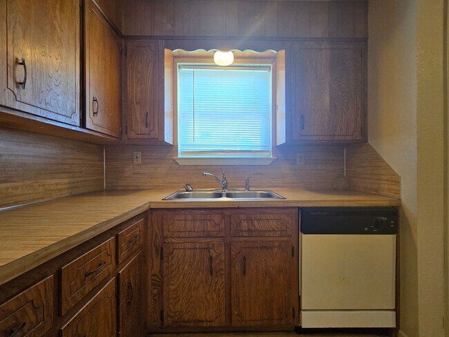 3702 Hereford Ln Killeen, TX 76542 photo 4