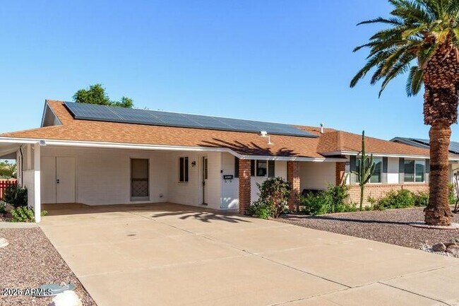 10034 W Concord Ave Sun City, AZ 85351 photo 2