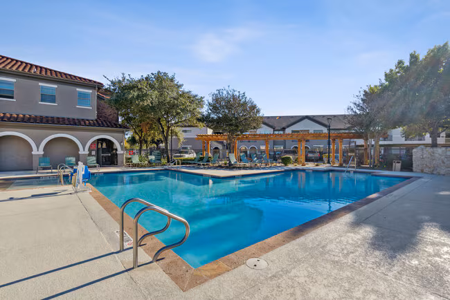 The Sorento Apartments photo 3