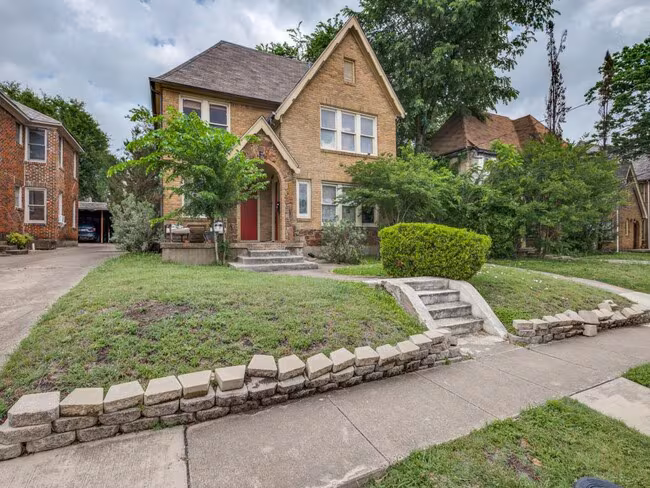 6009 Ross Avenue, Dallas, TX 75206 photo 2
