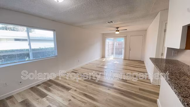 1625 Park Ln, Fairfield (Condo) photo 5