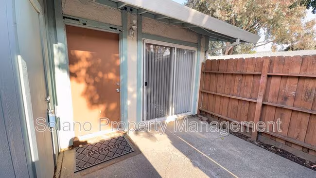 1625 Park Ln, Fairfield (Condo) photo 3