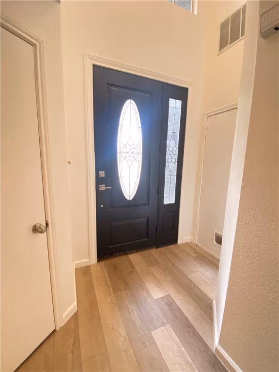 5703 Kayview Dr Austin, TX 78749 photo 3