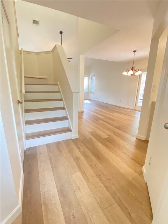 5703 Kayview Dr Austin, TX 78749 photo 2