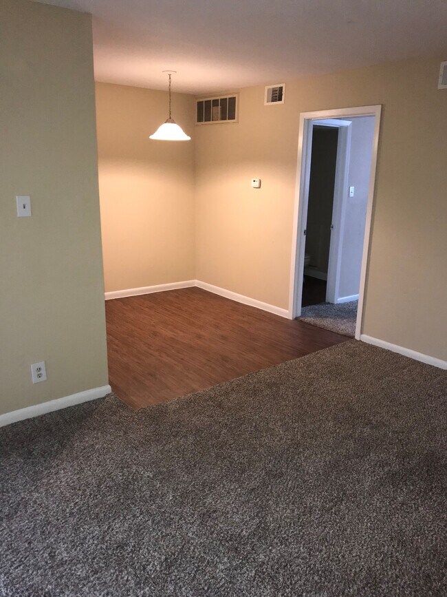 Vista Pointe Apartments photo 3