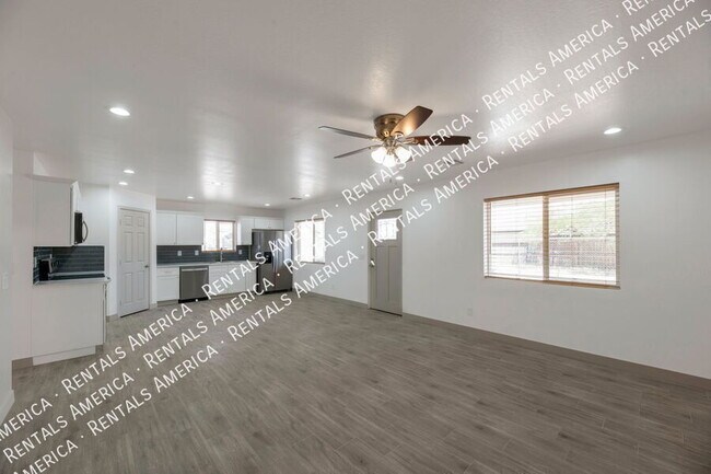 801 E 2nd St Casa Grande, AZ 85193 photo 3