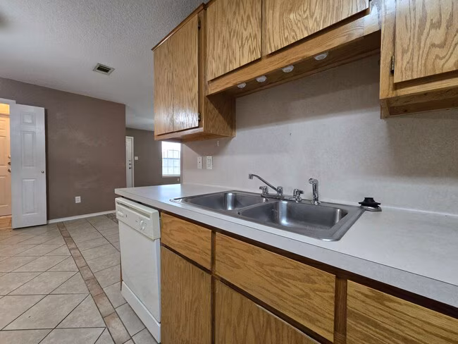 2710 Alma Dr Killeen, TX 76549 photo 4