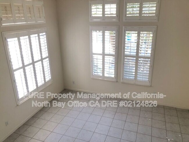 516 Hawk Dr Petaluma, CA 94954 photo 5
