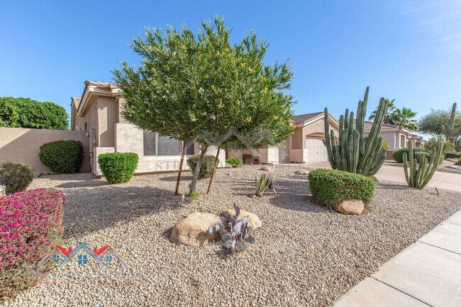 13458 W Coronado Rd Goodyear, AZ 85395 photo 3