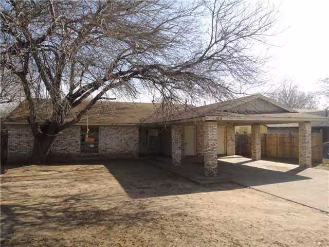 5619 Jacaranda Drive, Austin, TX 78744 photo 2