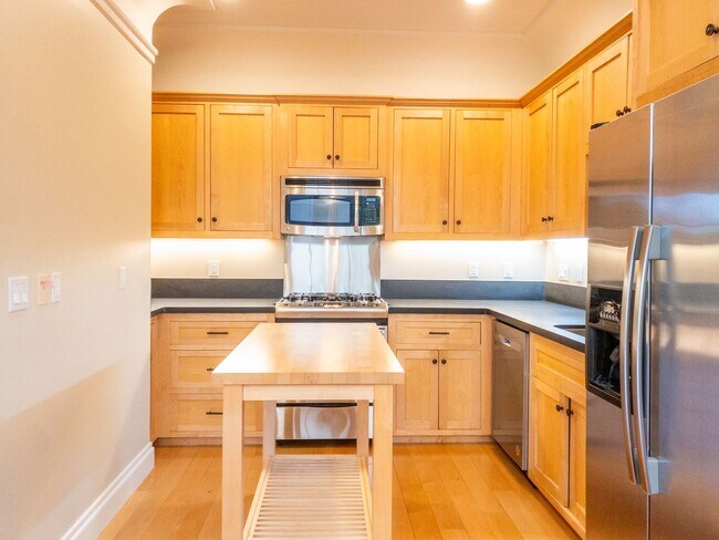 13 Tamalpais Commons Lane, Mill Valley, CA 94941 photo 2