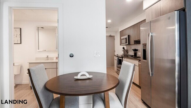 707 S Farmer Ave Tempe, AZ 85281 photo 4