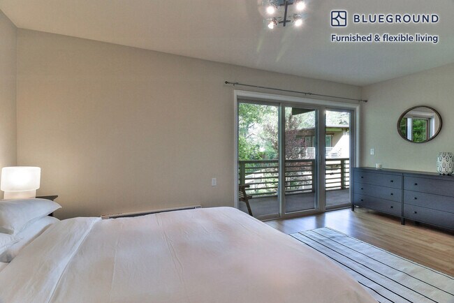 926 Webster St Palo Alto, CA 94301 photo 5