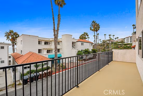 105 Camino San Clemente San Clemente, CA 92672 photo 2