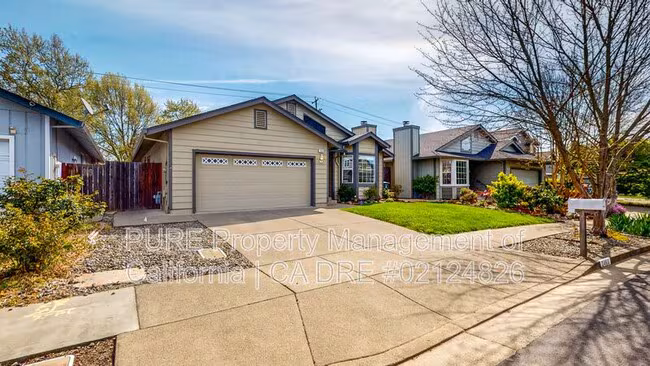 3468 Walnut Grove St Santa Rosa, CA 95403 photo 3