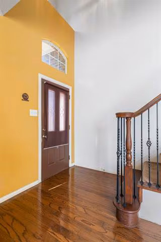 910 Waterside Drive, Euless, TX 76039 photo 5