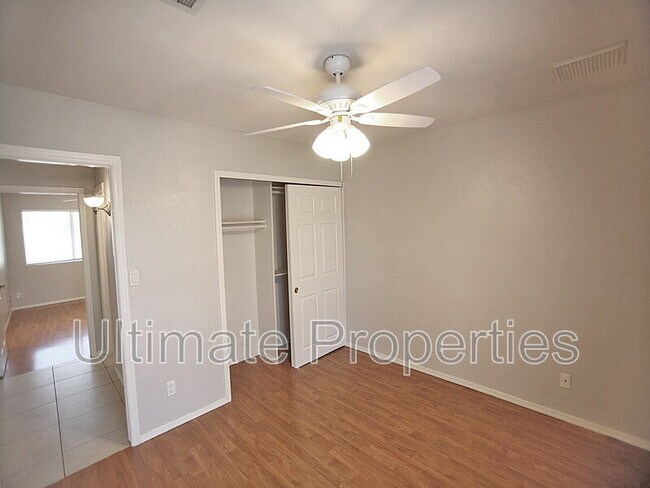 6308 W Desert Cove Ave Glendale, AZ 85304 photo 4