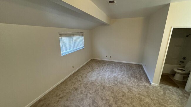 2002 Tradan Dr San Jose, CA 95132 photo 5