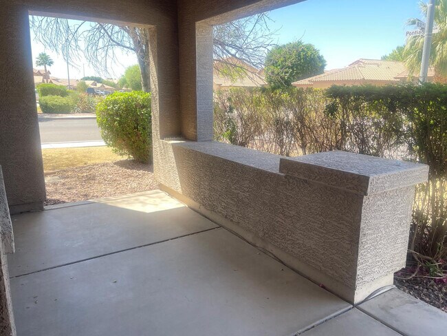 8345 W Pontiac Dr Peoria, AZ 85382 photo 3